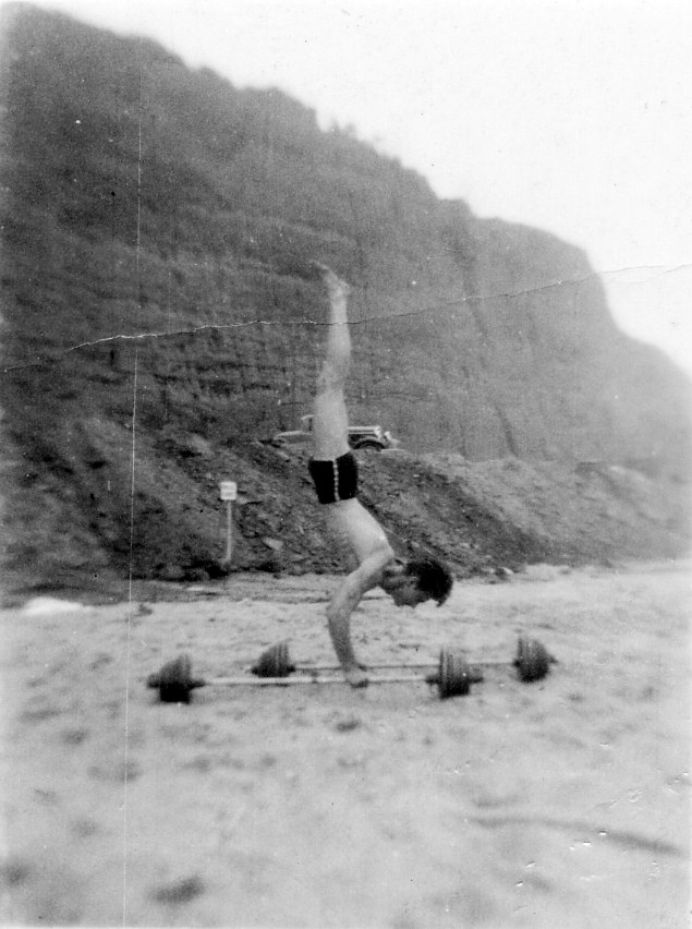 Paul does handstand on Santa Monica Beach