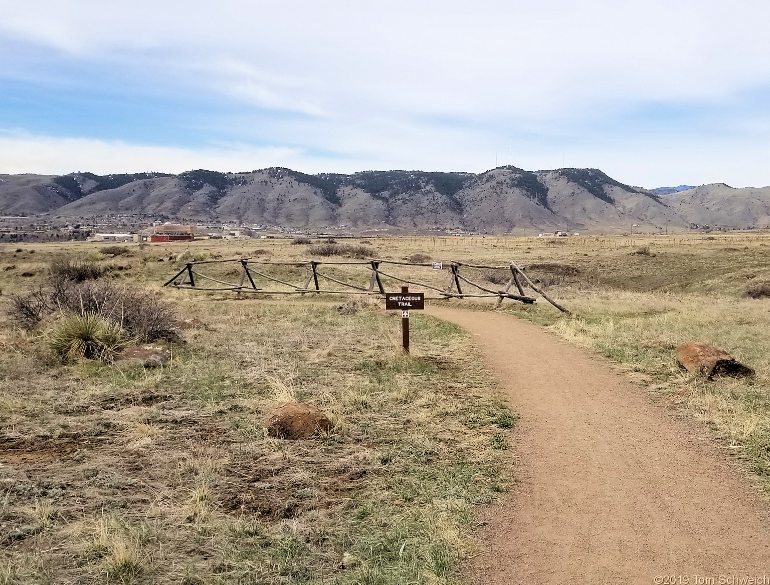 Colorado, Jefferson County, South Table Mountain, Cretaceous Trail