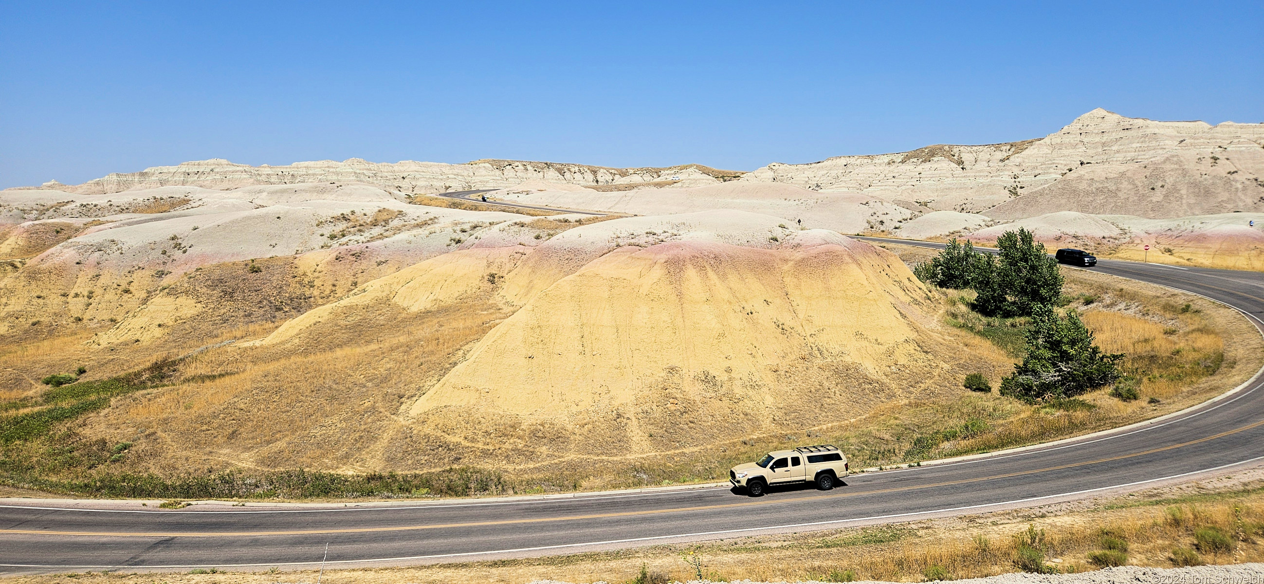 South Dakota, Pennington County, Badlands National Park, Yellow Mounds