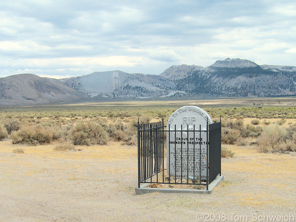 California, Mono County, Grave of the Unknown Prospector